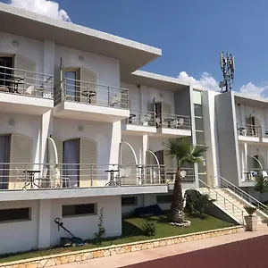 https://royal-blue-hotel.albaniahotels.org